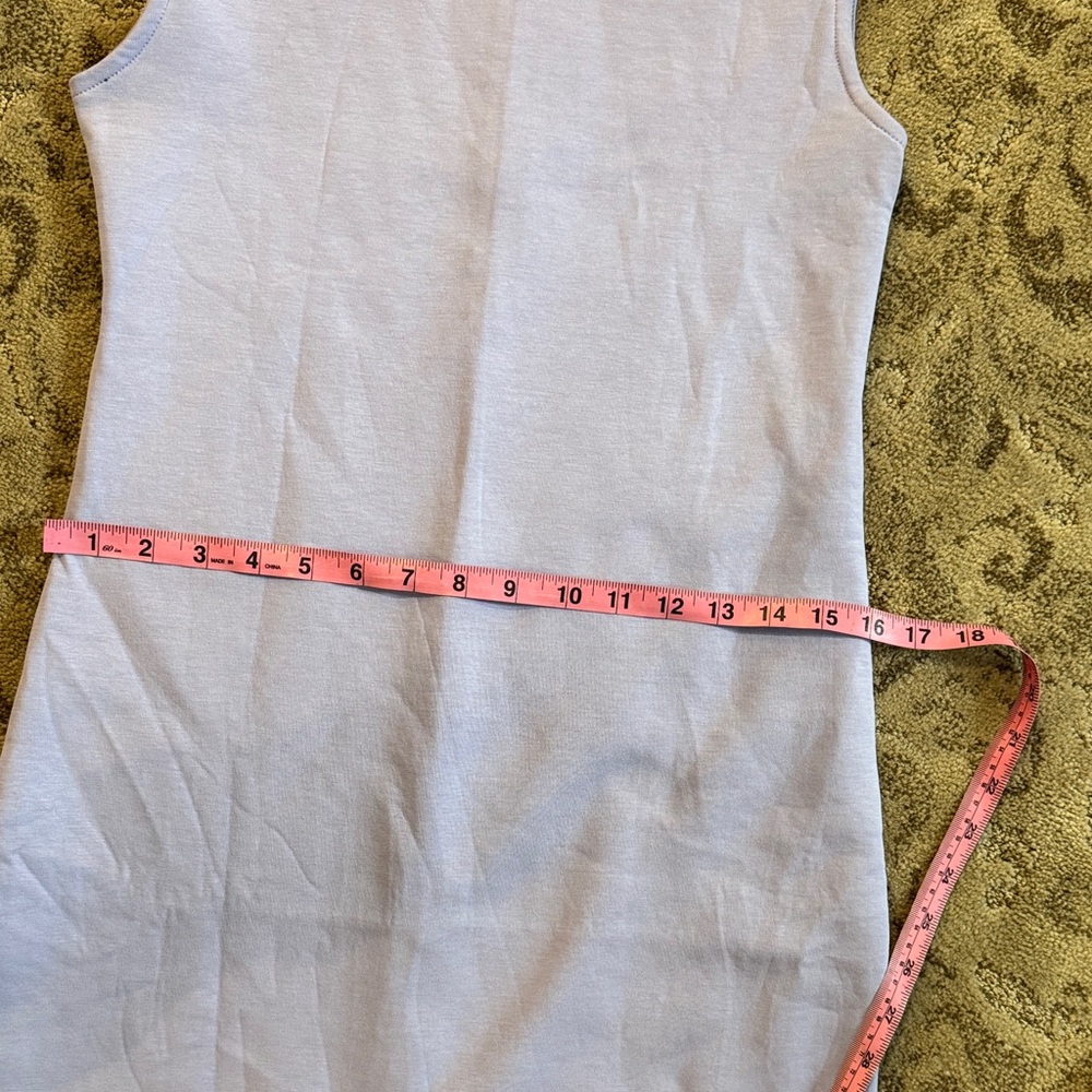 Elegant Lavender Sleeveless Dress - Picture 7 of 7
